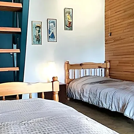 Maison Charmante A Avec Vue Sur Le Lac.