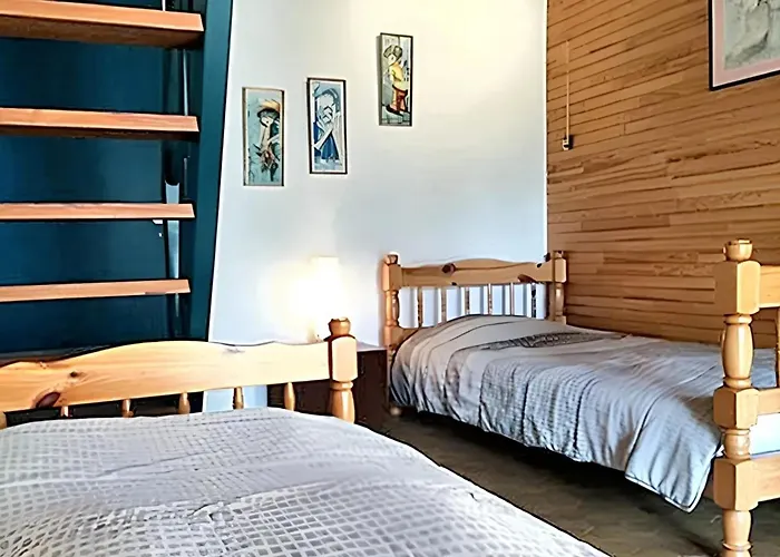 Maison Charmante A Avec Vue Sur Le Lac.